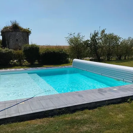 Holiday home Calme Avec Wifi Et Piscine Partagee En Pleine Nature - Fr-1-410-466 *