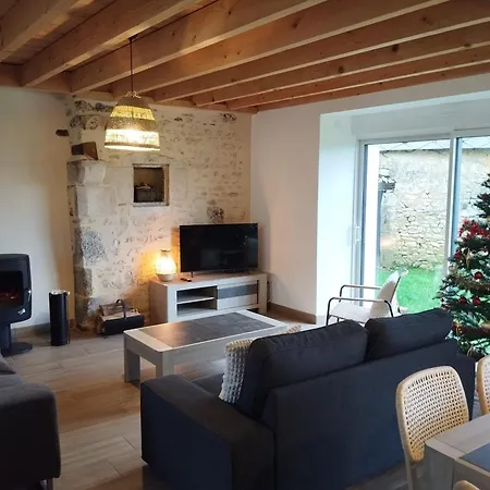 Casa de Férias Calme Avec Wifi Et Piscine Partagee En Pleine Nature - Fr-1-410-466 *